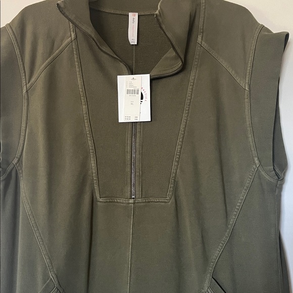 Olive Green Sleeveless Dress - Picture 5 of 6